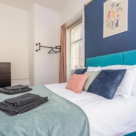 Newcastle'S Most Central Apartment - Sleeps 10 מראה חיצוני תמונה