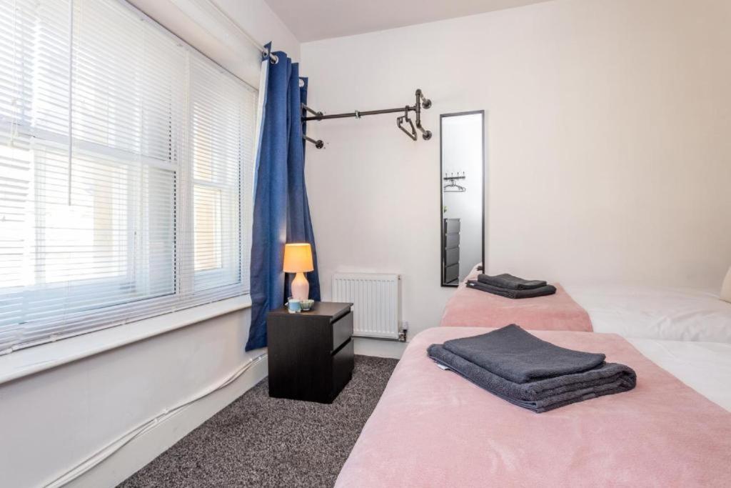 Newcastle'S Most Central Apartment - Sleeps 10 מראה חיצוני תמונה