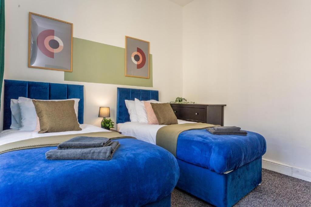 Newcastle'S Most Central Apartment - Sleeps 10 מראה חיצוני תמונה